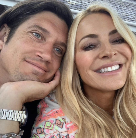 Tess Daly and Vernon Kay poses for a selfie.